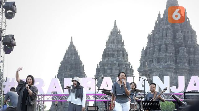 [Fimela] Rida Sita Dewi -RSD Prambanan Festival Jazz