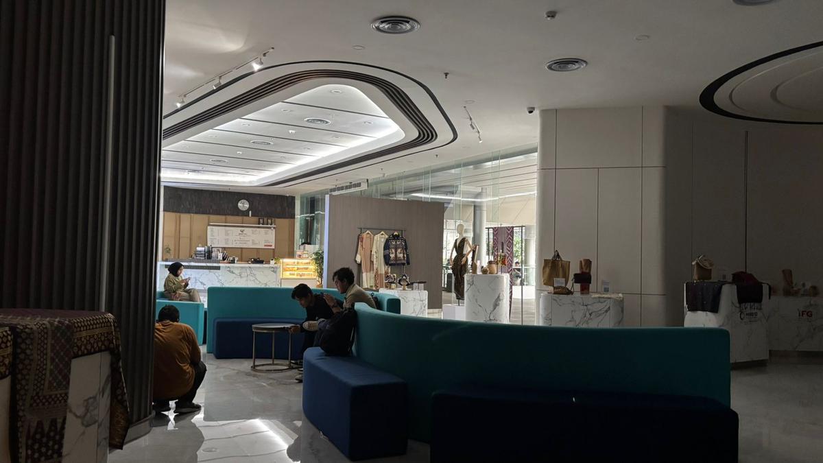Anggaran Kementerian BUMN Dipangkas, Erick Thohir Matikan Lampu Kantor