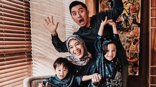 Keluarga Kecil Ananda Omesh dan Dian Ayu
