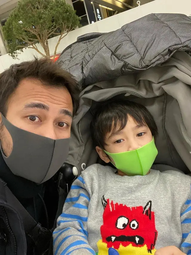 Ramai Wabah Virus, Ini 5 Potret Raffi dan Nagita Slavina Liburan Pakai Masker