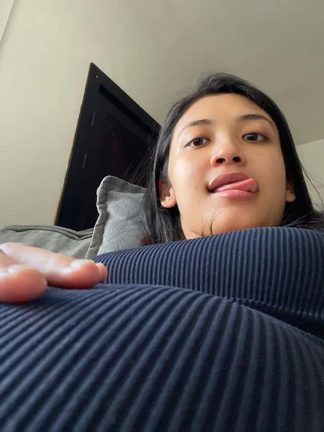 Umumkan Kehamilan Istri, Adipati Dolken Siap Jadi Ayah