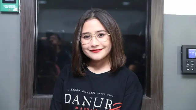 [Bintang] Prilly Latuconsina