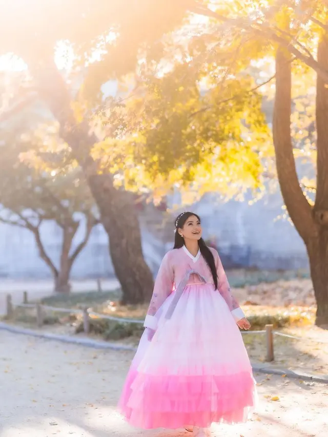 Titi Kamal liburan di Korea Selatan (Instagram/titi_kamall)