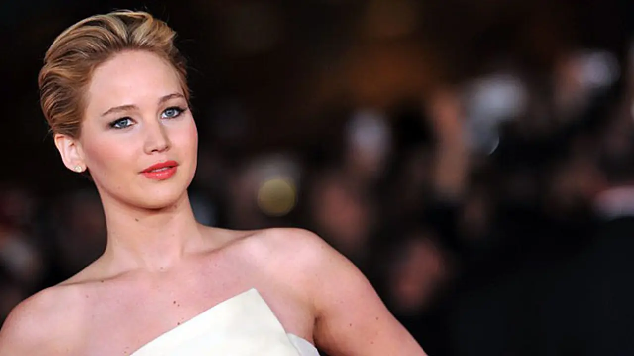 jennifer-lawrence-131115c.jpg