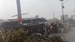 Sayap Pesawat Bekas Terbang Diterjang Puting Beliung di Bogor, Timpa Rumah Warga hingga Rusak Parah