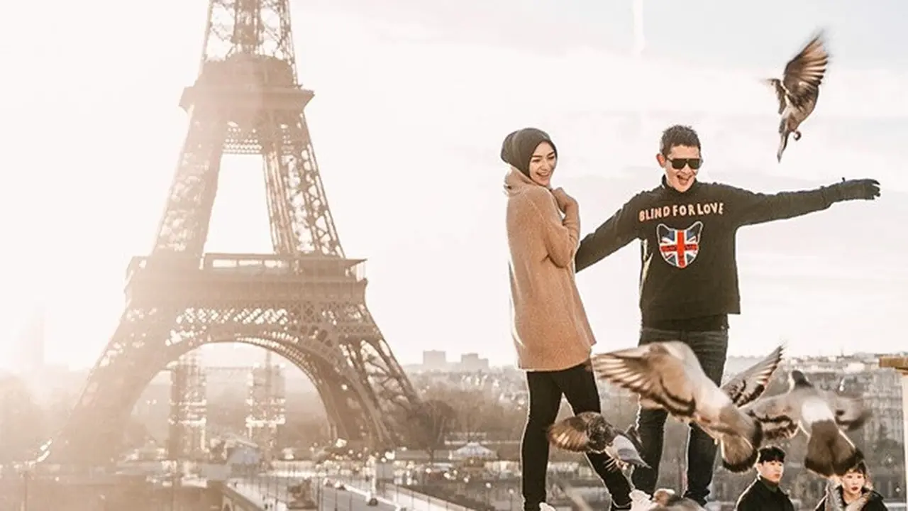 Makin Mesra, Ini 7 Potret Honeymoon Citra Kirana dan Rezky Aditya di Perancis