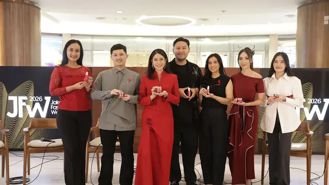 POND’S Age Miracle Rayakan Keindahan di Setiap Usia Lewat “Miracle Runway” di Jakarta Fashion Week 2026