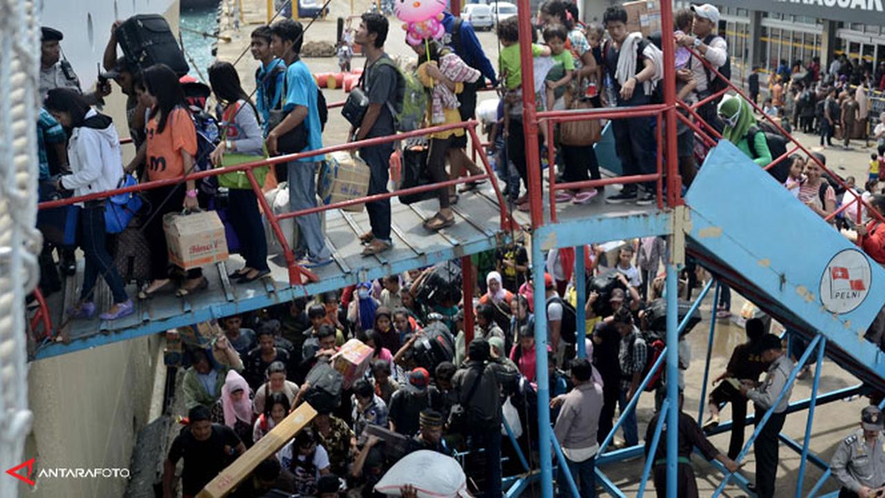 mudik-pelabuhan130802b.jpg