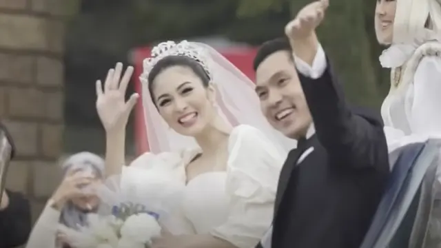 Potret pernikahan Sandra Dewi dan Harvey Moeis (Sumber: YouTube/bridestory)
