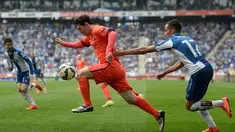 Barcelona berhasil membungkam Espanyol dua gol tanpa balas di laga pekan ke-33 La Liga Spanyol yang berlangsung di Estadi Cornelle-El Prat, Sabtu (25/4/2015) malam WIB.