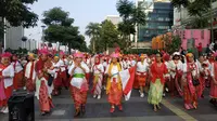 "Sehat Kebaya," Perempuan Berkebaya Indonesia (PBI) gelar menari dan jalan sehat dengan kebaya, 7 Agustus 2022. (dok. PBI)