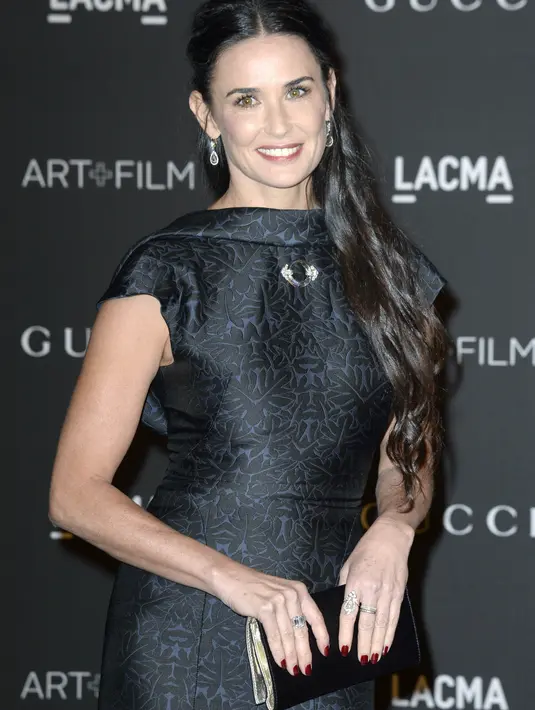 Demi Moore menikah dengan penulis lagu, Freddy Moore ketika aktris terkenal itu berusia 17 tahun pada 1980. Namun pernikahan tersebut hanya berlangsung hingga tahun 1985 ketika Demi memulai karir filmnya. (Bintang/EPA)