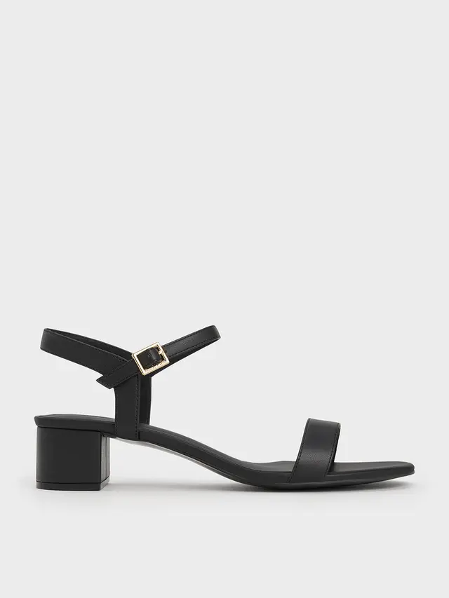 Block heels hitam