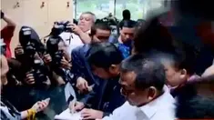 Lulung beserta sejumlah anggota DPRD DKI Jakarta menyambangi gedung KPK untuk menanyakan perkembangan kasus RS Sumber Waras.
