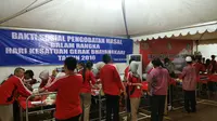 Polri bersama dengan Pundi Amal SCTV dan Peduli Kasih Indosiar menyelenggarakan Bhakti Kesehatan Polri. (Liputan6.com/Nanda Perdana Putra)