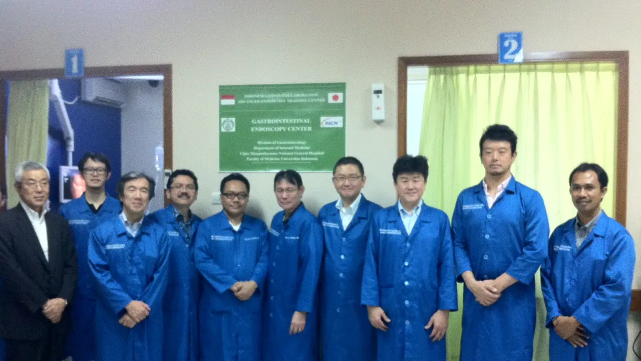 Tim dokter RSCM, Saluran cerna