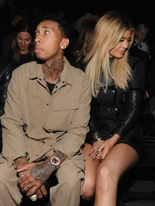 Tak hanya yang sudah berlalu. Tyga yang berulang tahun beberapa minggu yang akan datang, kabarnya sudah menyebutkan sederet barang mewah sebagai hadiah ulang tahun  dan hadiah Natal. (AFP/Bintang.com)