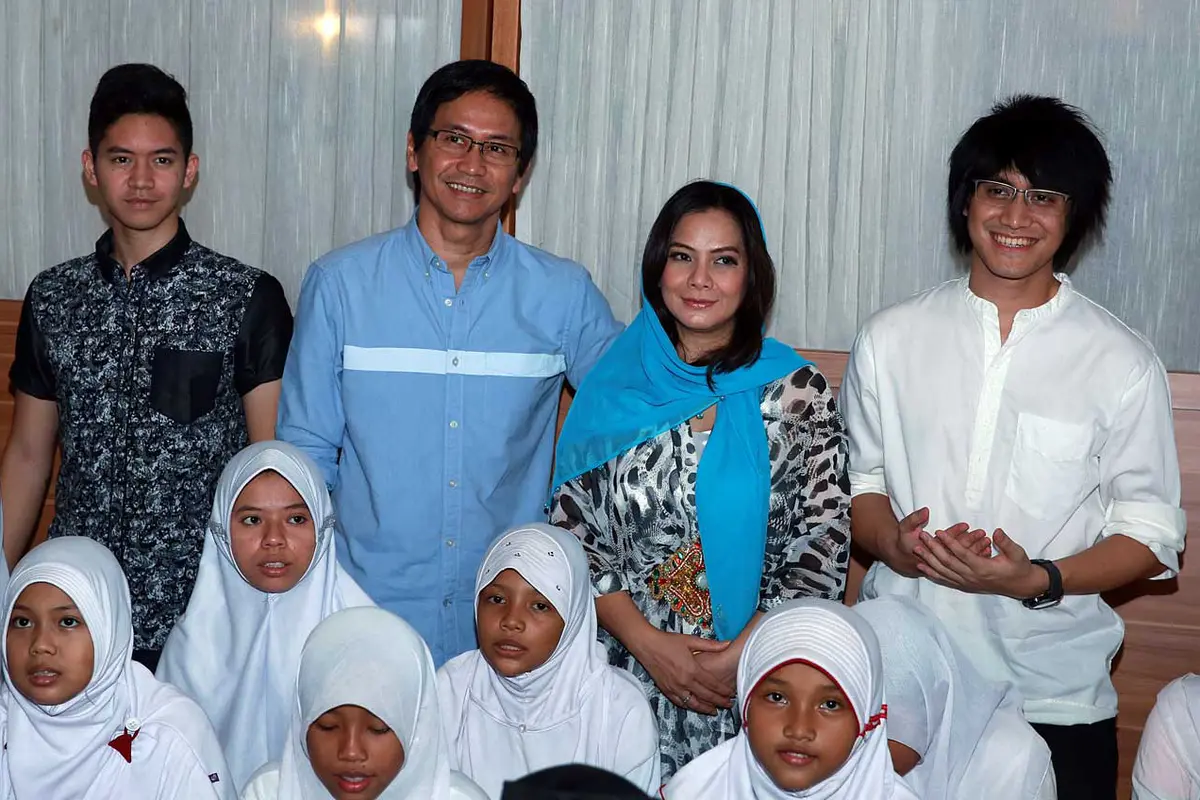 [Bintang] Keluarga Addie MS