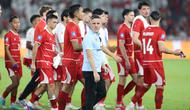 Ekspresi pelatih Timnas Indonesia, John Herdman (tengah) usai laga final FIFA Series 2026 melawan Bulgaria di Stadion Utama Gelora Bung Karno (SUGBK), Jakarta, Senin (30/3/2026) malam WIB. Timnas Indonesia gagal menjuarai FIFA Series 2026. (Bola.com/M. Iqbal Ichsan)