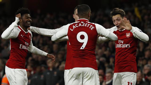 FOTO: Bermain di Stadion Emirates, Liverpool Imbangi Arsenal