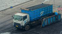 Melalui anak perusahaannya, PT Prima Indonesia Logistik (PT PIL), PT Pelindo Solusi Logistik (SPSL) kini melayani kegiatan transportasi dan delivery untuk komoditas green petroleum coke (Green Coke) milik PT. Pertamina (Persero) di wilayah Dumai, Riau.
