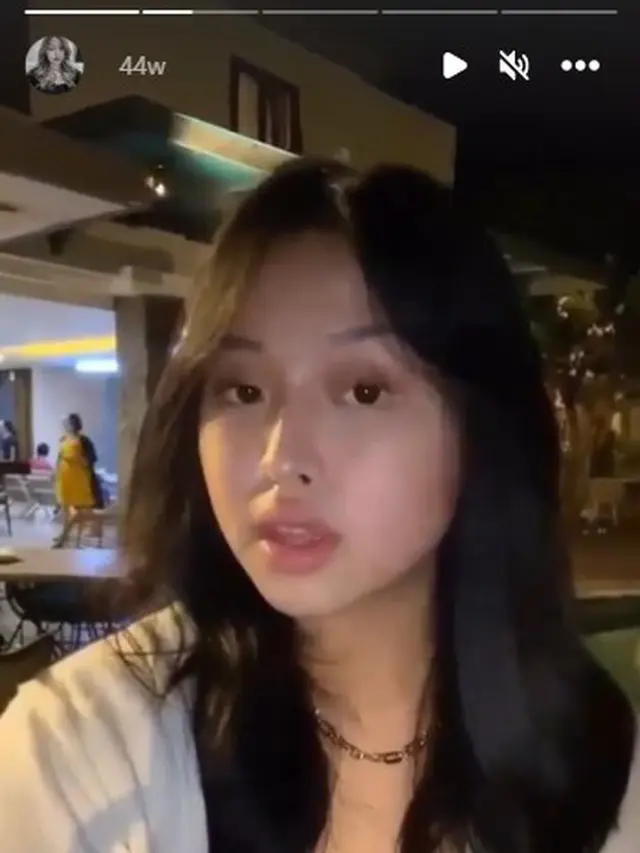 Sikap Pinkan Mambo bikin anak kena bully dari netizen