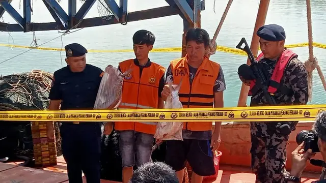 2 kapal vietnam pelaku illegal fishing ditangkap di Laut Natuna Utara. (Foto: Liputan6.com/Ajang Nurdin)
