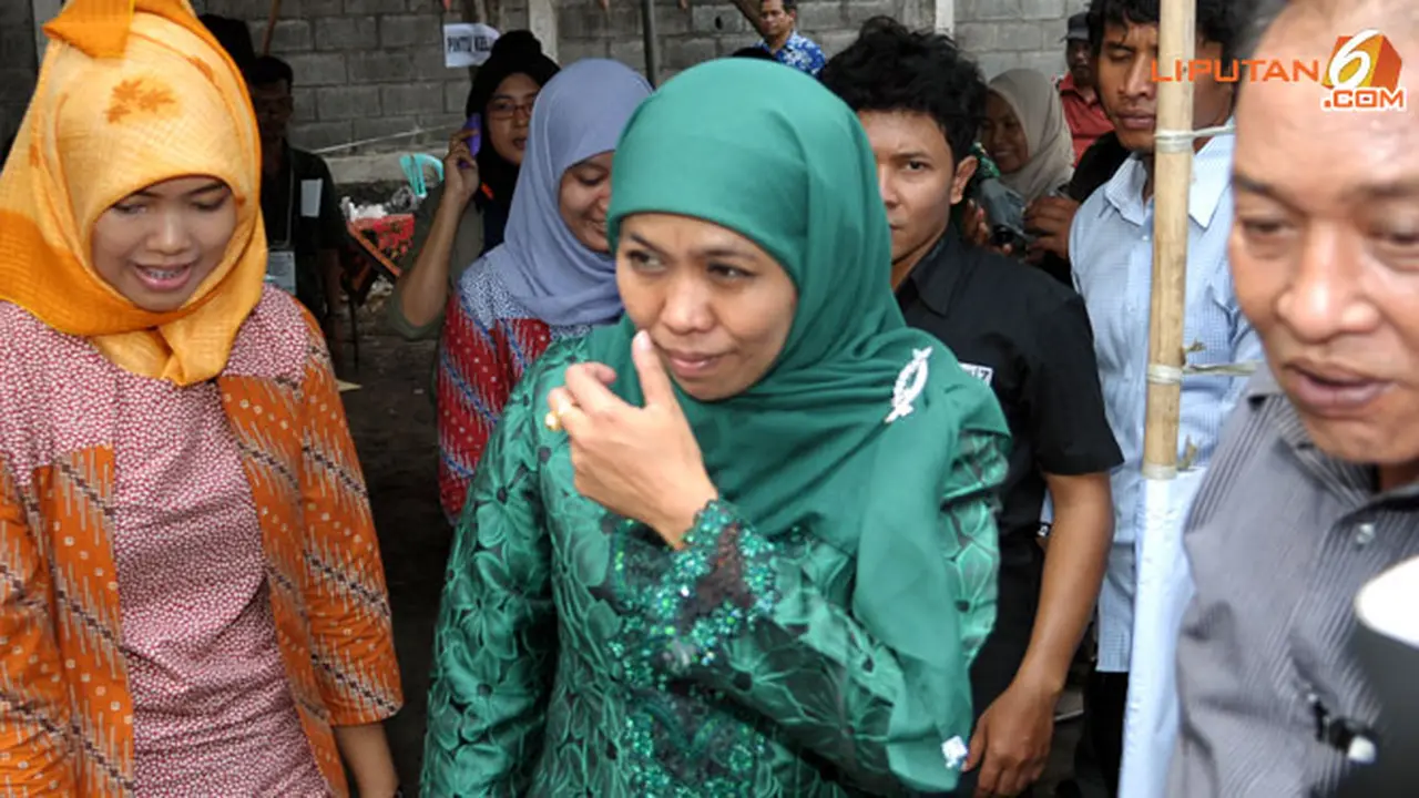 khofifah-kawal-130829c.jpg