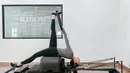 Audi Marissa sendiri diketahui baru menggeluti pilates sejak September 2023 lalu. Meski sempat kesulitan, namun ia mengaku ketagihan saat mencobanya. (Liputan6.com/IG/@audimarissa)