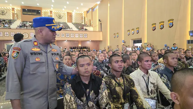 Rahasia Lolos Akpol: 5 Kebiasaan Pagi yang Memukau!