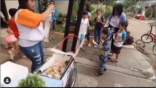 6 Momen Perayaan Ultah Anak Tya Ariestya, Tetap Seru Meski ‘Di Rumah Aja’