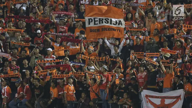FOTO: Suporter Persija Rayakan Kemenangan Macan Kemayoran atas PSMS
