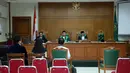 Karena ada dua permohonan cerai, Majelis Hakim hanya akan melanjutkan satu permohonan saja. (Nurwahyunan/Bintang.com)