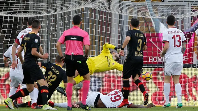 FOTO: AC Milan Ditahan Imbang Klub Juru Kunci