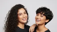9 Model Rambut Keriting Mengembang untuk Wanita Kekinian 2025: Inspirasi Styling