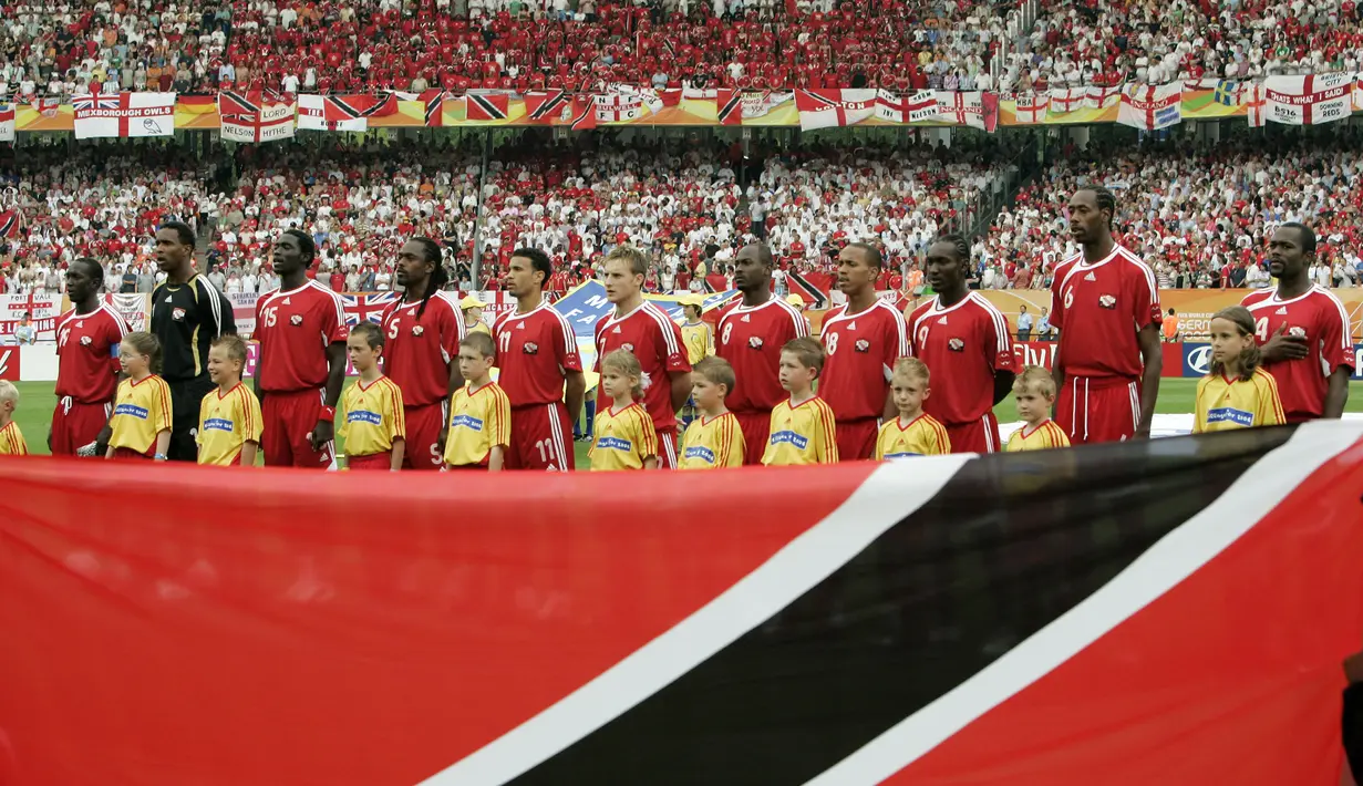 Trinidad Tobago. Pada Piala Dunia 2006 di Jerman, Zona Concacaf diwakili oleh 4 negara yaitu Meksiko, Amerika Serikat, Kosta Rika serta Trinidad Tobago sebagai tim debutan. Bergabung di Grup B bersama Inggris, Swedia dan Paraguay pada fase grup, Trinidad Tobago meraih satu kali hasil imbang dan menelan dua kekalahan tanpa mencetak satu gol pun. Mereka imbang 0-0 dengan Swedia, kalah 0-2 dari Inggris dan takluk 0-2 dari Paraguay. (AFP/Aris Messinis)
