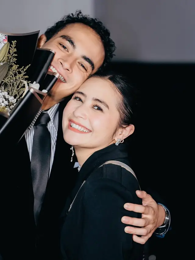6 Potret Prilly di Premiere Series Bad Guys, Dukung Sang Kekasih Omara Esteghlal