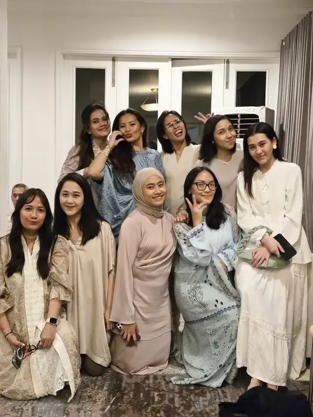 Potret Ruang Keluarga di Rumah Reza Artamevia (Foto: Instagram @rezaartameviaofficial)