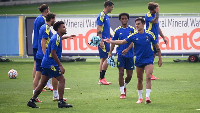FOTO: Sesi Latihan Juventus Jelang Hadapi Malmo di Liga Champions