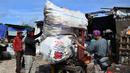 "Dengan tata kelola sampah yang baik, permasalahan sampah dapat kita selesaikan dari hulu ke hilir," katanya. (SONNY TUMBELAKA/AFP)