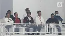 Wakil Ketua Umum I PSSI, Zainudin Amali (kiri) menyaksikan langsung laga timnas Indonesia U-20 melawan Guatemala U-20 pada turnamen mini International Friendly Match di Stadion Utama Gelora Bung Karno, Selasa (21/2/2023). Laga kedua tim berlangsung terbuka sejak awal permainan dan sama-sama berusaha mencari celah di pertahanan lawan. (Liputan6.com/Herman Zakharia)