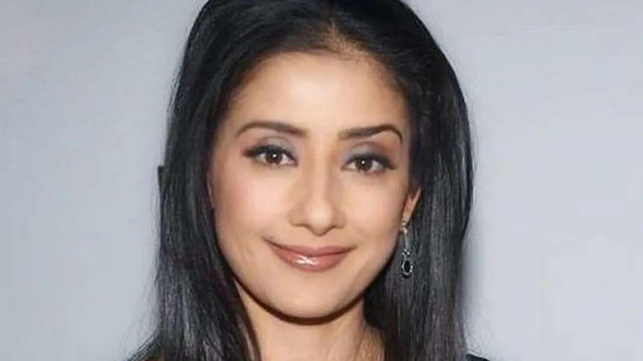 Manisha Koirala Ingin Adopsi Bayi Perempuan