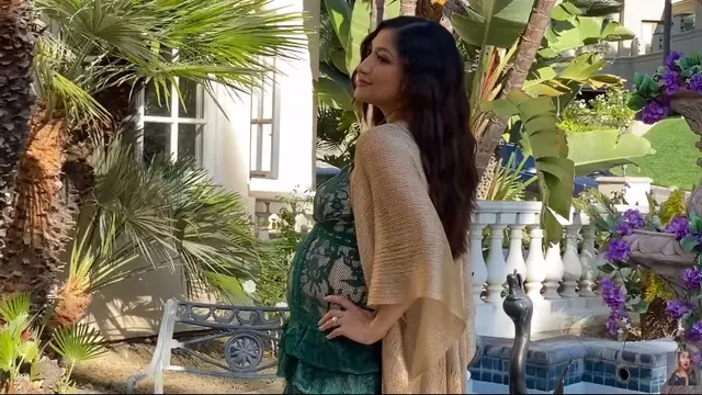 7 Potret Maternity Shoot Sarah Azhari di Los Angeles Ini Curi Perhatian