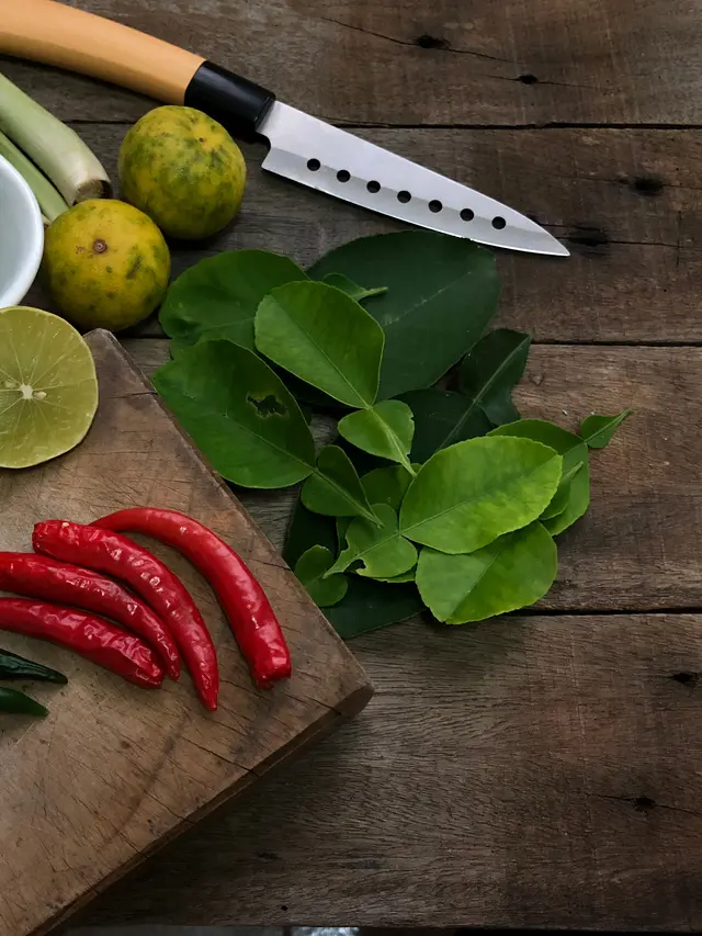 bumbu dapur/daun jeruk