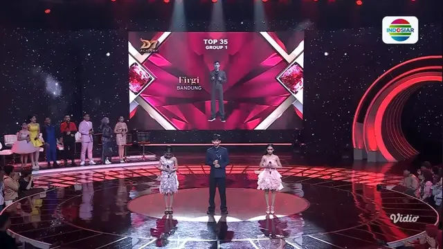 Virgi dan 2 Kontestan lainya Dangdut Academy 7 Grup 1.
