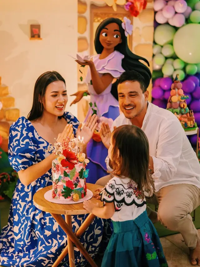 7 Momen Ulang Tahun ke-3 Zalina Anak Raisa dan Hamish Daud, Seru Banget