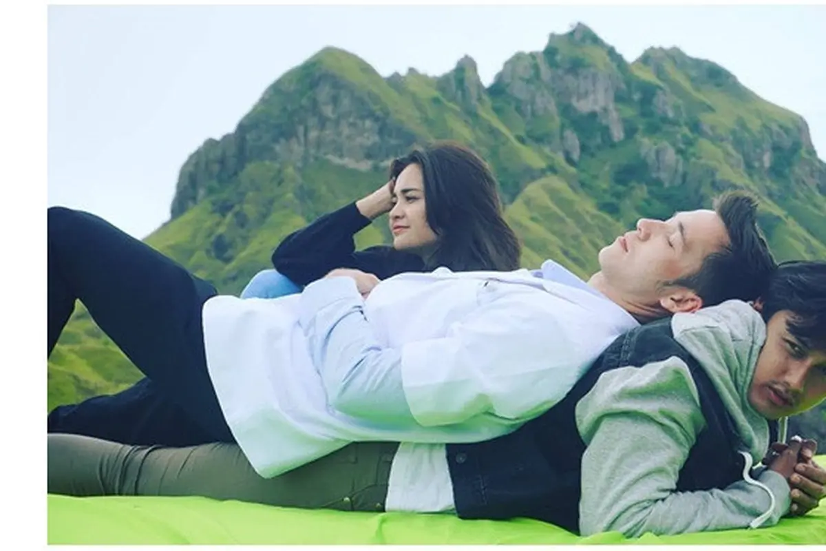 8 Potret Kompak Michelle Ziudith, Stefan William dan Caesar Hito, Main Sinetron Baru