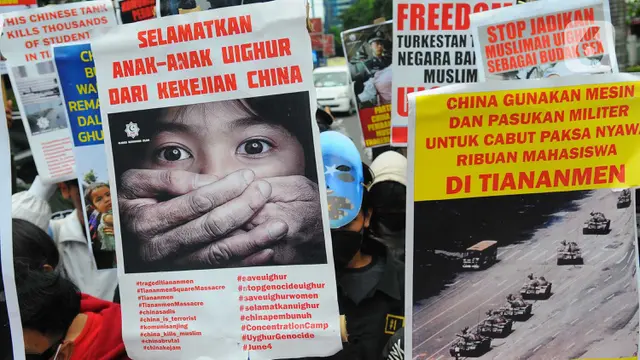 Demo kedubes China muslim uighur
