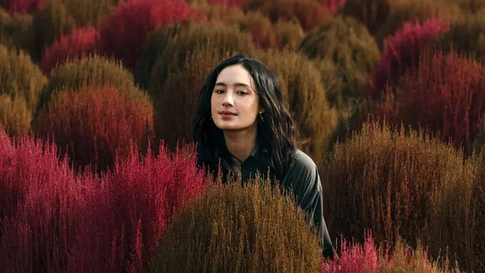 Gaya Tatjana Saphira saat Musim Gugur di Korea Selatan