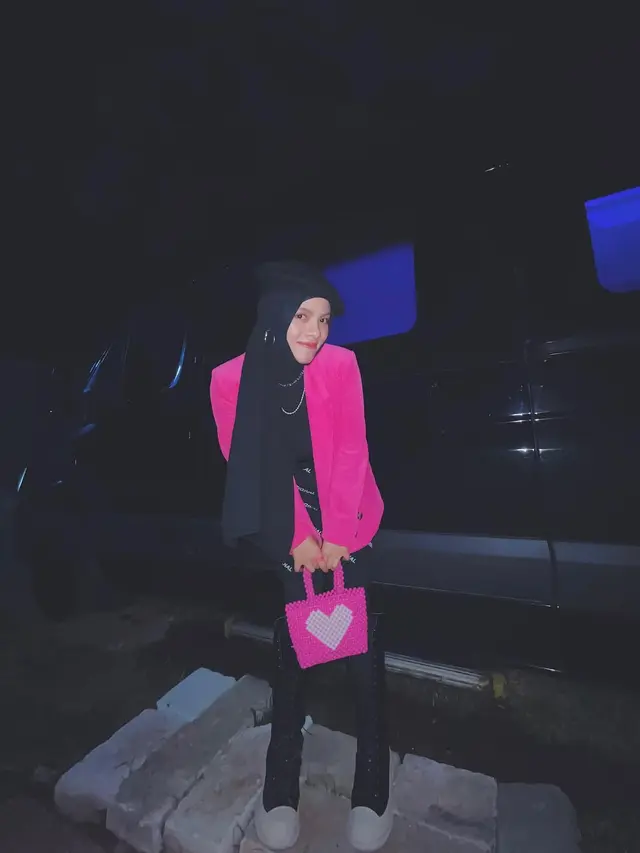 6 Potret Stylish Sajidah Halilintar di Sederet Momen, Visual Dipuji Copy Paste Geni Faruk Sang Mama  (instagram/sajidahhalilintar).